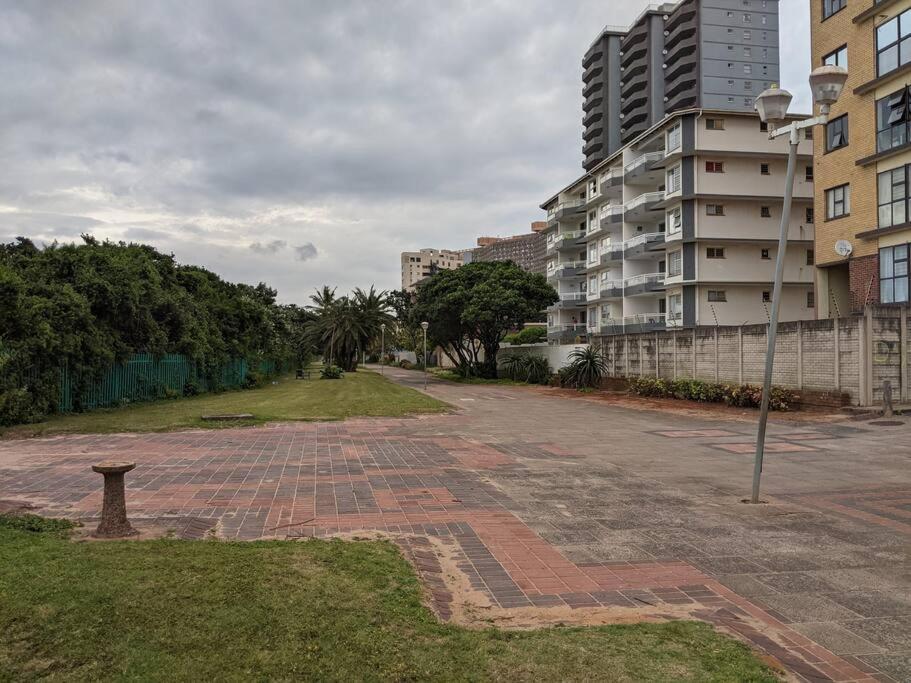 Capri24 - Modern Apartment Overlooking The Sea Amanzimtoti Zewnętrze zdjęcie