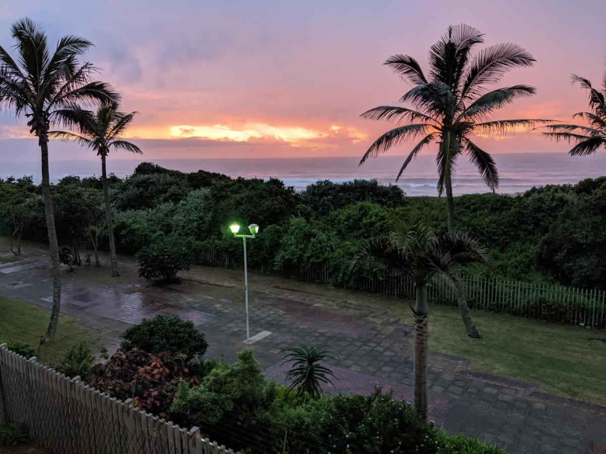 Capri24 - Modern Apartment Overlooking The Sea Amanzimtoti Zewnętrze zdjęcie